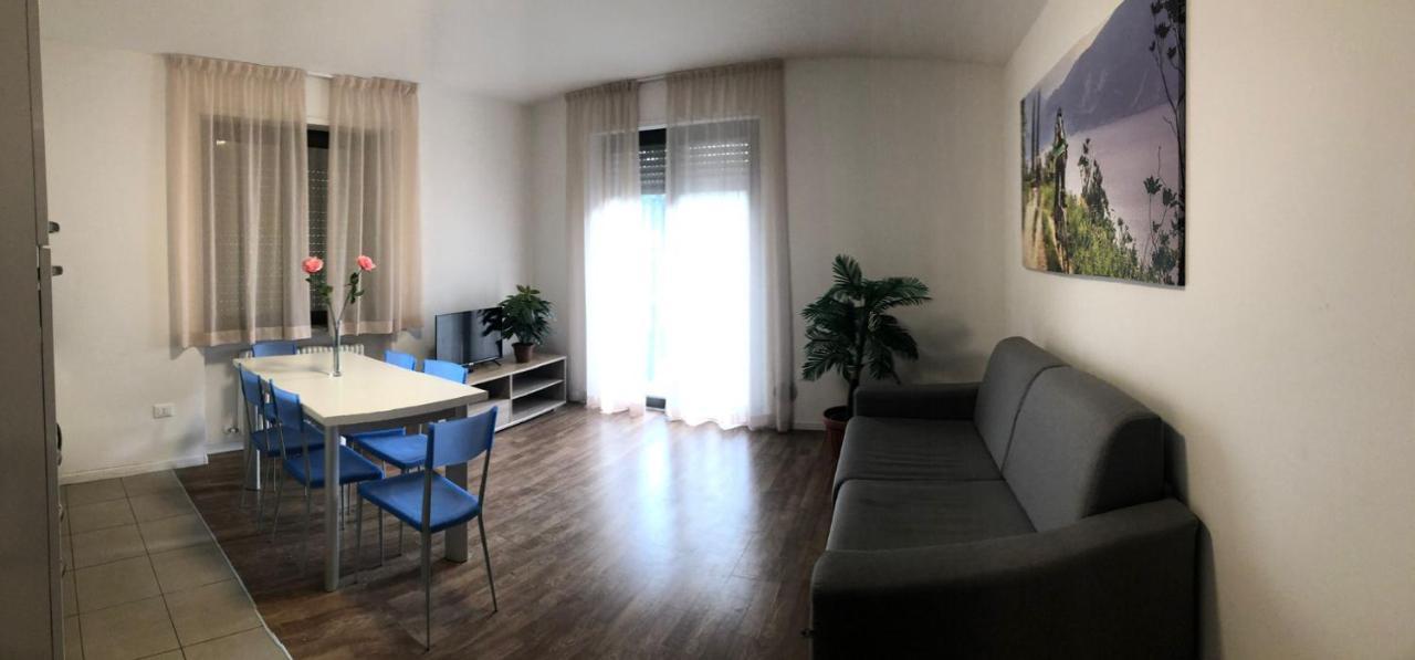 Appartamenti Lago Blu 加尔达湖滨 外观 照片